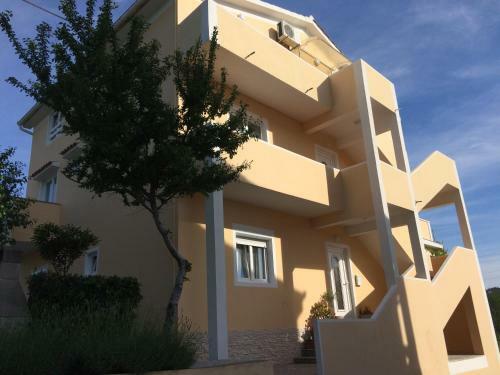 Hostal Apartments Iva