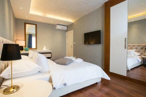 Villa Blue Diamond