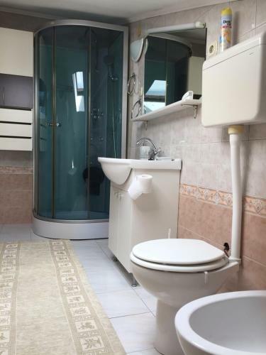 Blue Moon Apartments