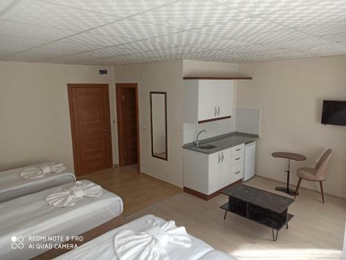 Hotel El?t Otel