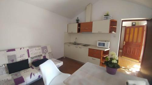 Apartments And Rooms Rogi? (karlo)
