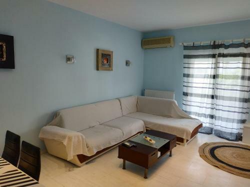 Epavlis Apartment