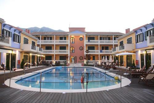 Aparthotel Captain Stavros Hotel