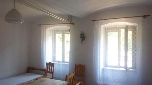 Pron�jem Pokoj? Belle Vue
