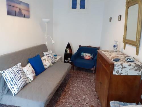 Cycladic House White And Blue In Kato Chora