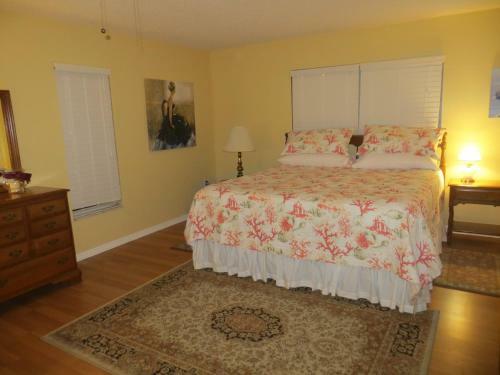 Quiet Rotonda Villa, 3 Br, 2.5 Ba With Recent Upgrades.