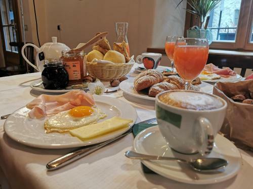 Alla Torre Del Barbarossa B&B Foresteria
