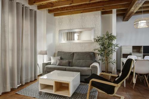 Apartamento Home4u, Elvira 16, 2a
