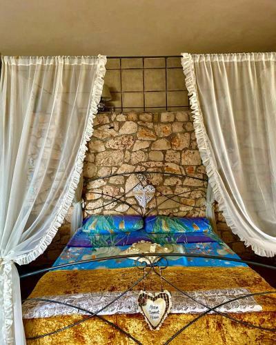 Stone Home - Sea & Landscape