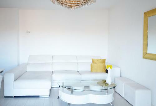 Modern Apartment In Valencia