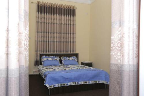 Hostal World Guest House