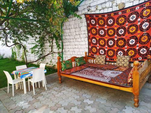 Hostal World Guest House