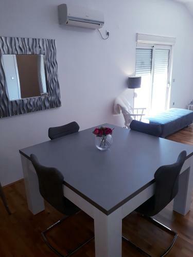 Apartment N&b
