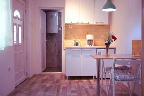 Hostal Universe Rooms & Apartments