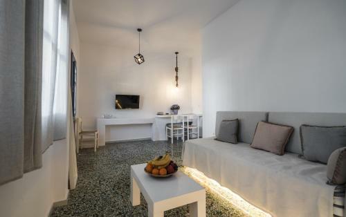 Esmeralda Apartments