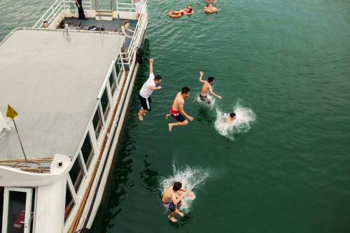 Genesis Luxury Regal Cruises