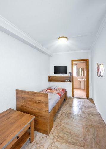 Hotel Mandarinebi
