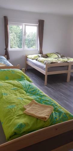 Hostal Penzion U Jezera