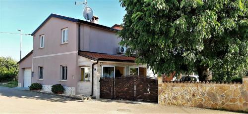 Family Apartment Marea