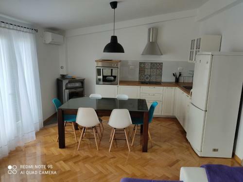 Hostal Aparmani Niko Podgora