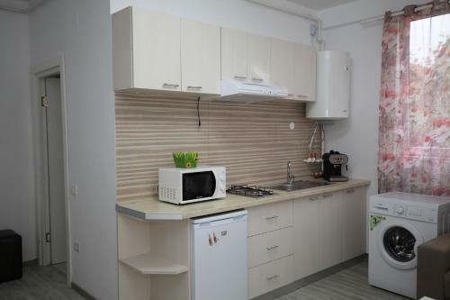 Breeze Apartment