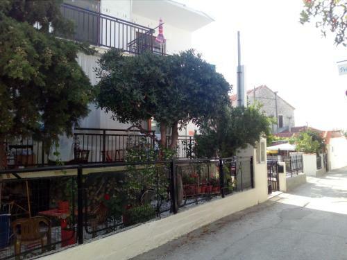 Hostal Arleta's Sunny Guesthouse