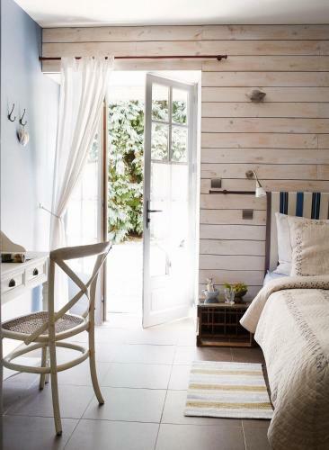 Bed & Breakfast La Maison Blanche Aux Volets Bleus