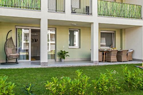 Lelleholiday Sunny Day/corner/olive Apartman