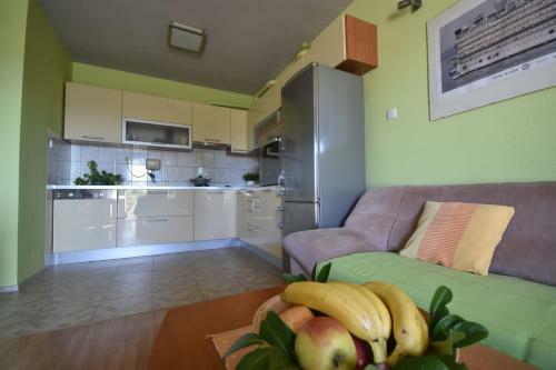 Sweet Apartment In Bol