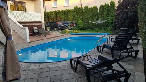 Hostal Saules Sveciu Namai