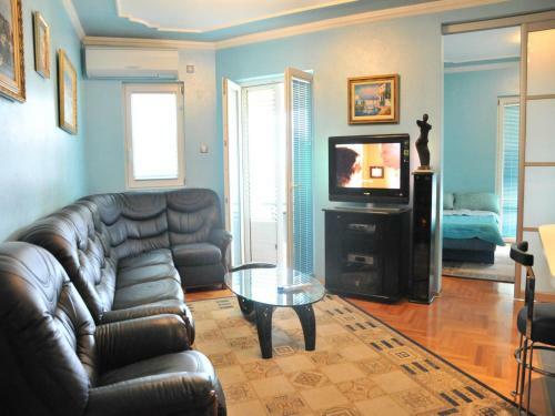Apartments Ljilja