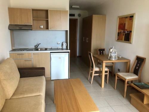 Private Apartments In Emerald