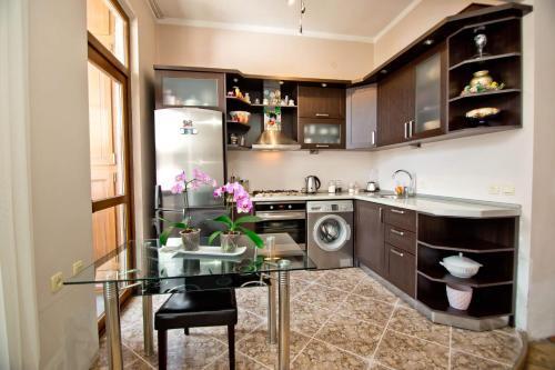 Apartment On Gorgiladze 25