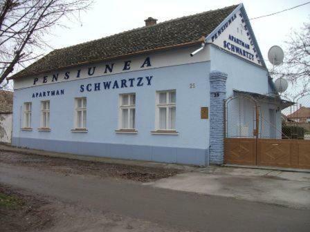 Hostal Pensiunea Schwartzy