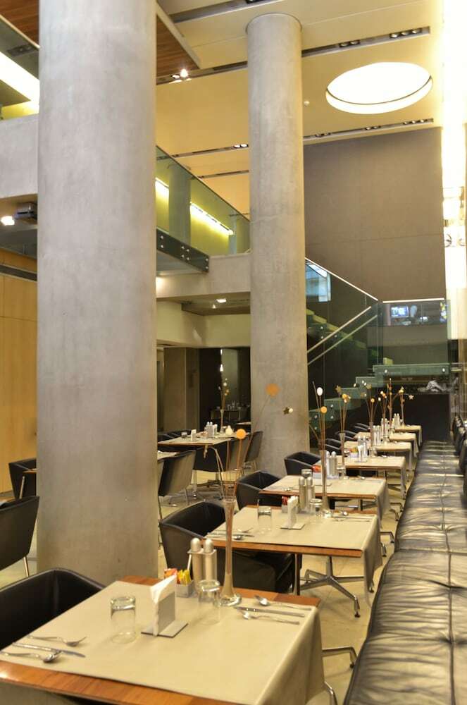 Hotel Ricana Ba Center