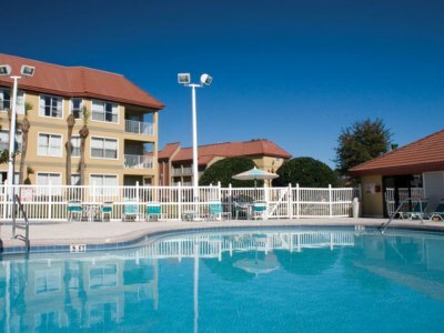 Hotel Parc Corniche Condominium Suites