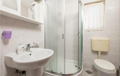 Beautiful Apartment In Ika With Wifi
