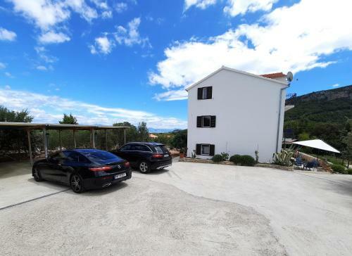 Apartments Pitve