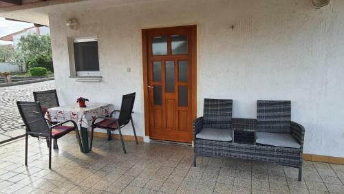 Apartments Vesna Avsec - Krk Town