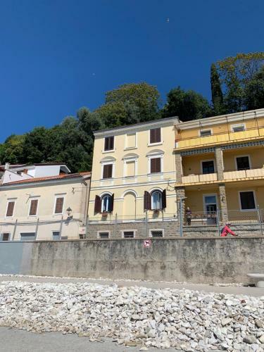 Apartment Miramare