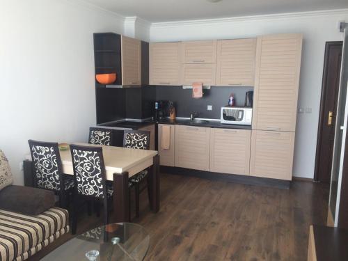 Private Apartment In Dolce Vita 2/ ?????? ?????????? ? ????? ???? 2 ??????
