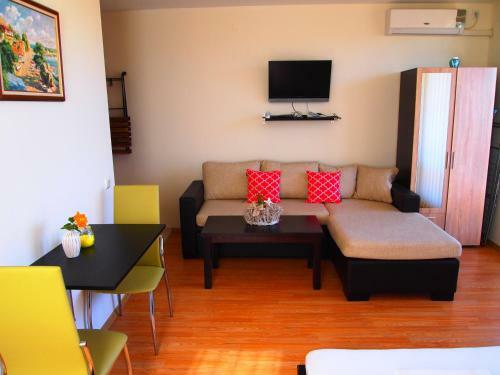 Visit Sunny Beach Holiday Apartments