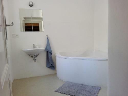 Clean And Cheep Apartment With Infrasauna