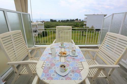 Gerakina Coast Apartment