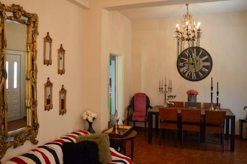 Ada's Family House