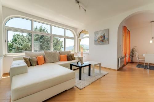 Villa House Arifrago