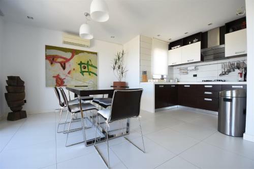 House Arta, 3 Bedroom Apartment