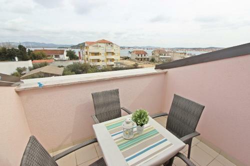 Apartments Josip