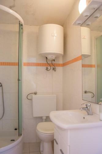 Apartments Alaburic