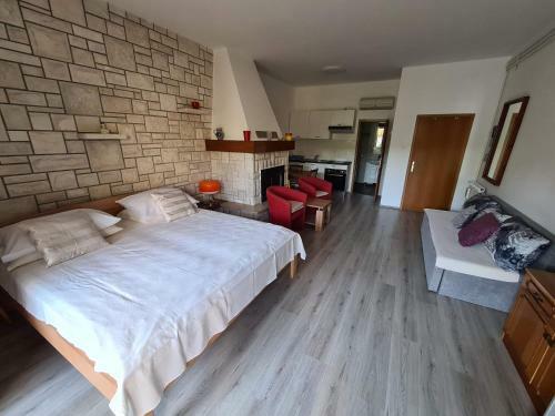 Apartments Ana